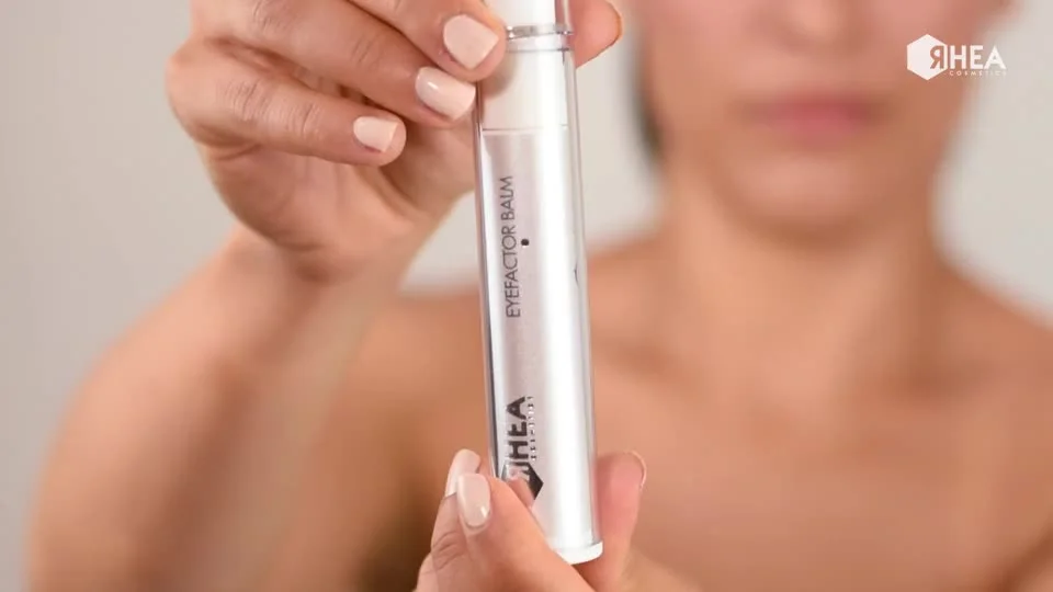 How to EyeFactor Balm